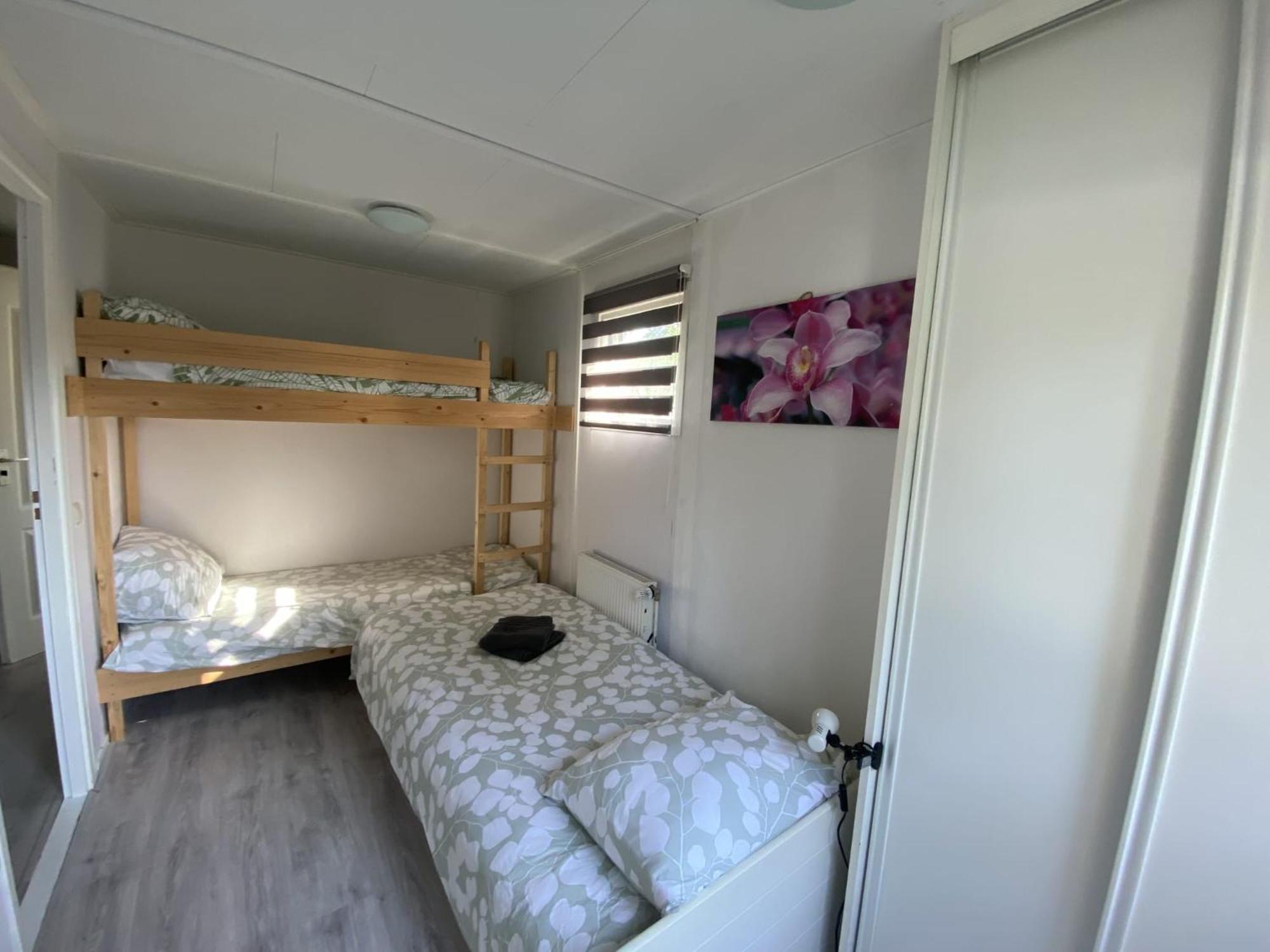 Veluwe Vakanties Chalets With Private Barrel Sauna - With Pool Bar And Restaurant Facilities In The Veluwe National Park 푸텐 외부 사진