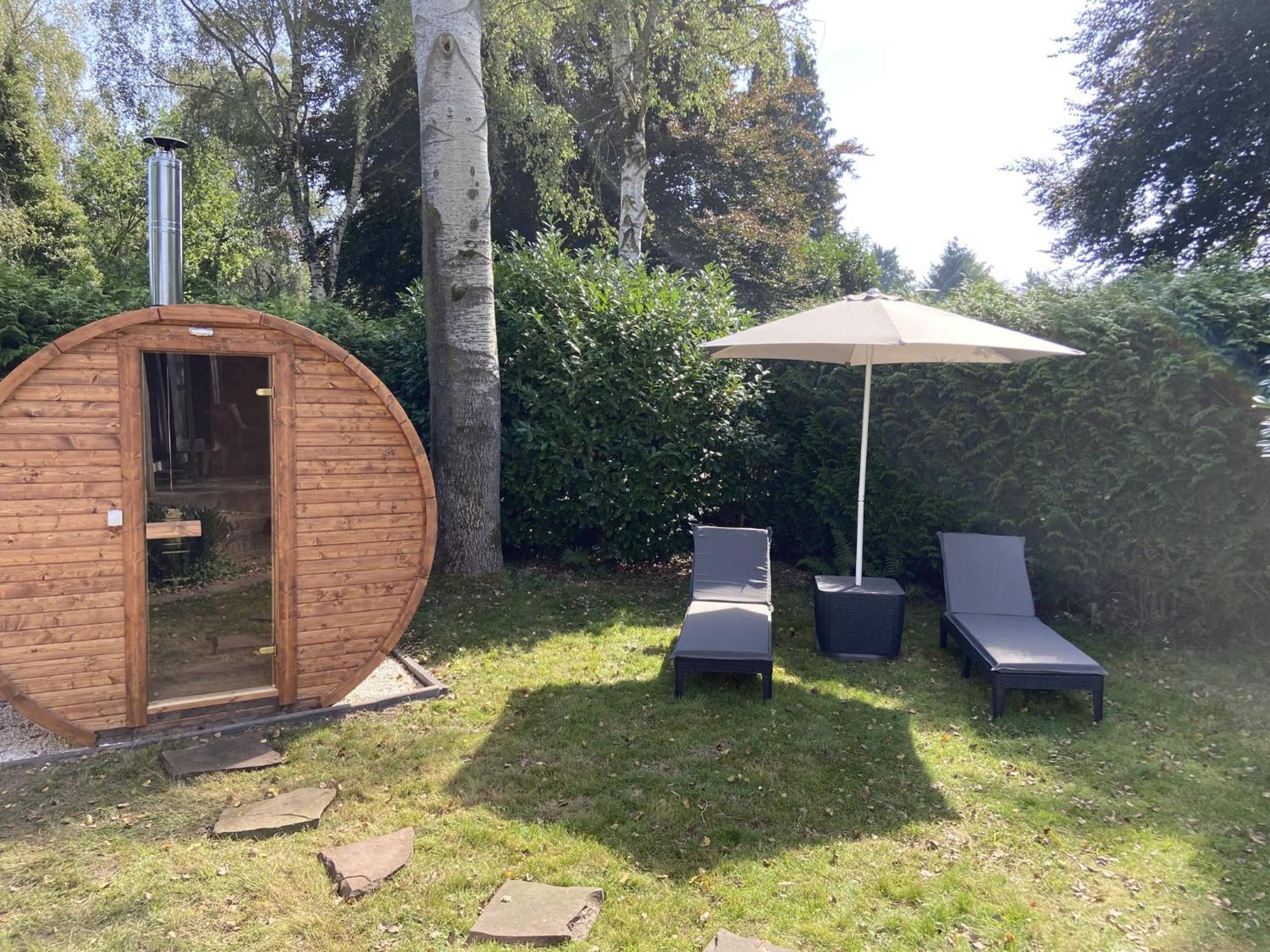 Veluwe Vakanties Chalets With Private Barrel Sauna - With Pool Bar And Restaurant Facilities In The Veluwe National Park 푸텐 외부 사진