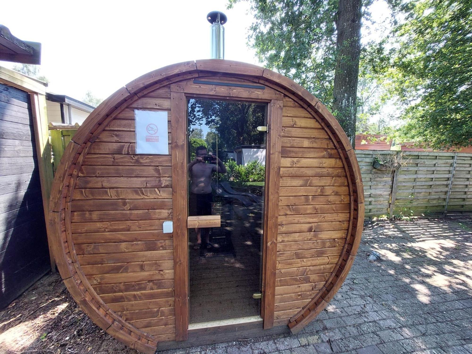 Veluwe Vakanties Chalets With Private Barrel Sauna - With Pool Bar And Restaurant Facilities In The Veluwe National Park 푸텐 외부 사진