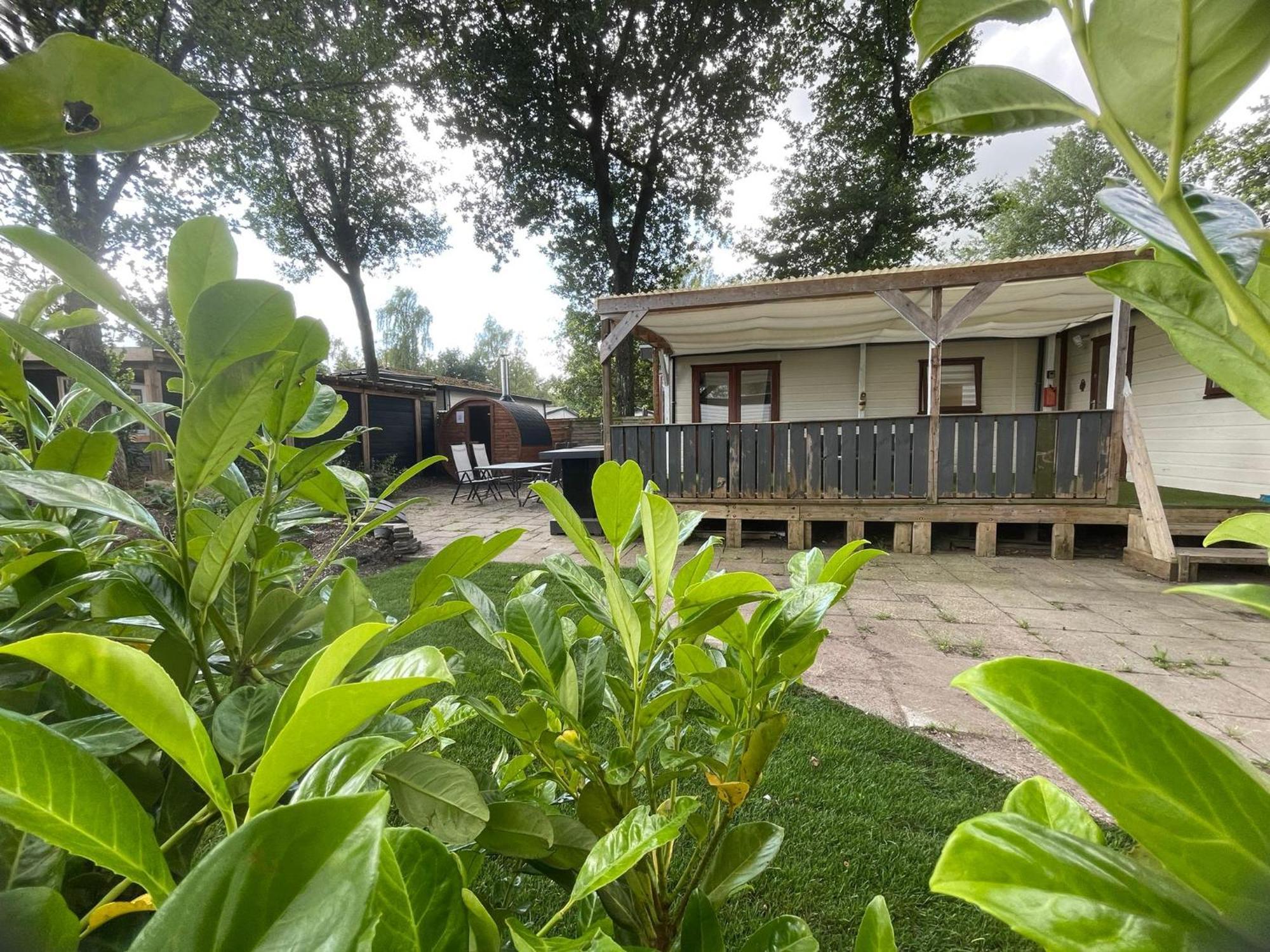 Veluwe Vakanties Chalets With Private Barrel Sauna - With Pool Bar And Restaurant Facilities In The Veluwe National Park 푸텐 외부 사진