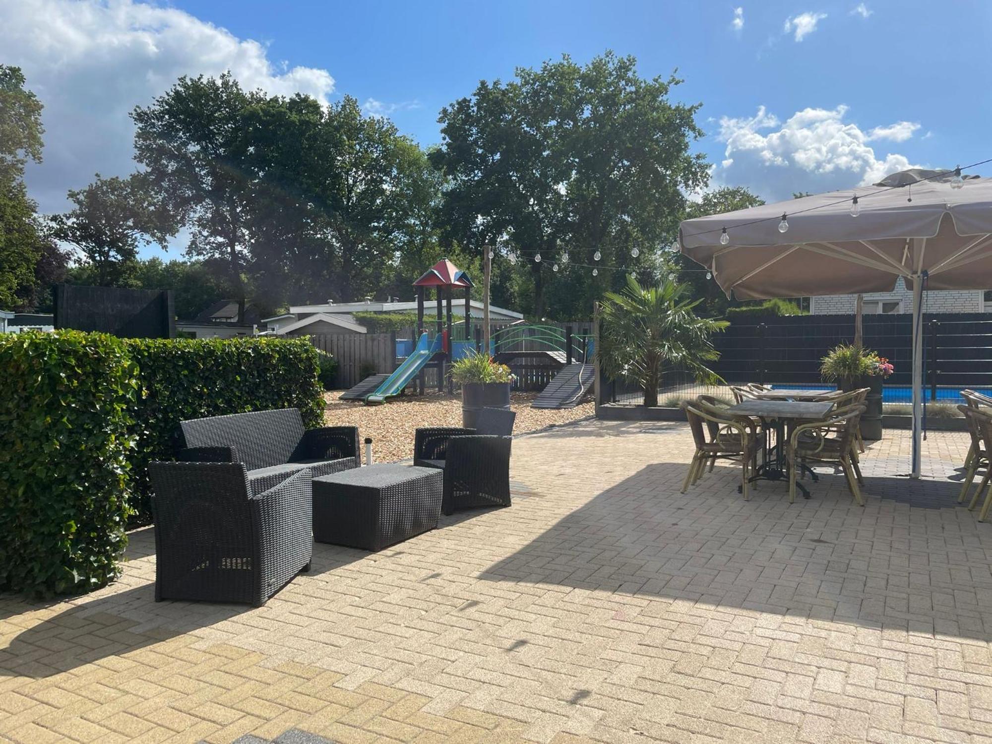 Veluwe Vakanties Chalets With Private Barrel Sauna - With Pool Bar And Restaurant Facilities In The Veluwe National Park 푸텐 외부 사진